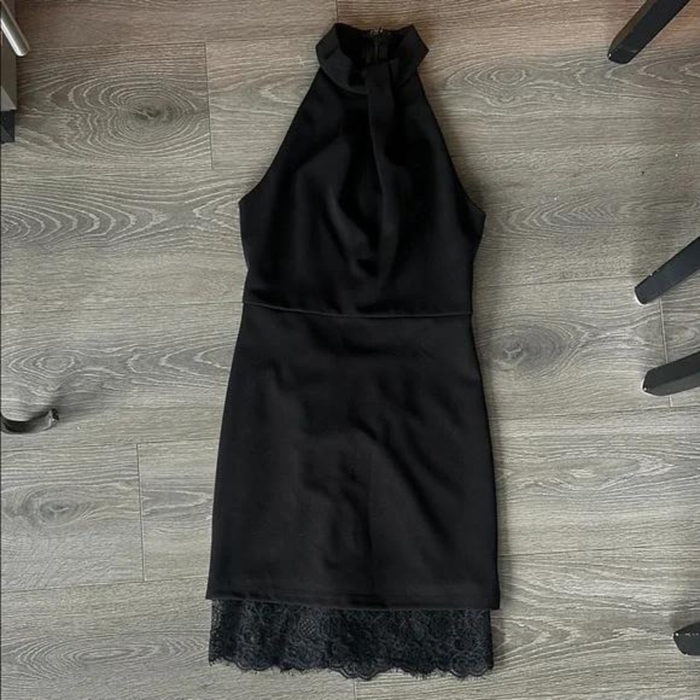Elegant Black Sleeveless Dress